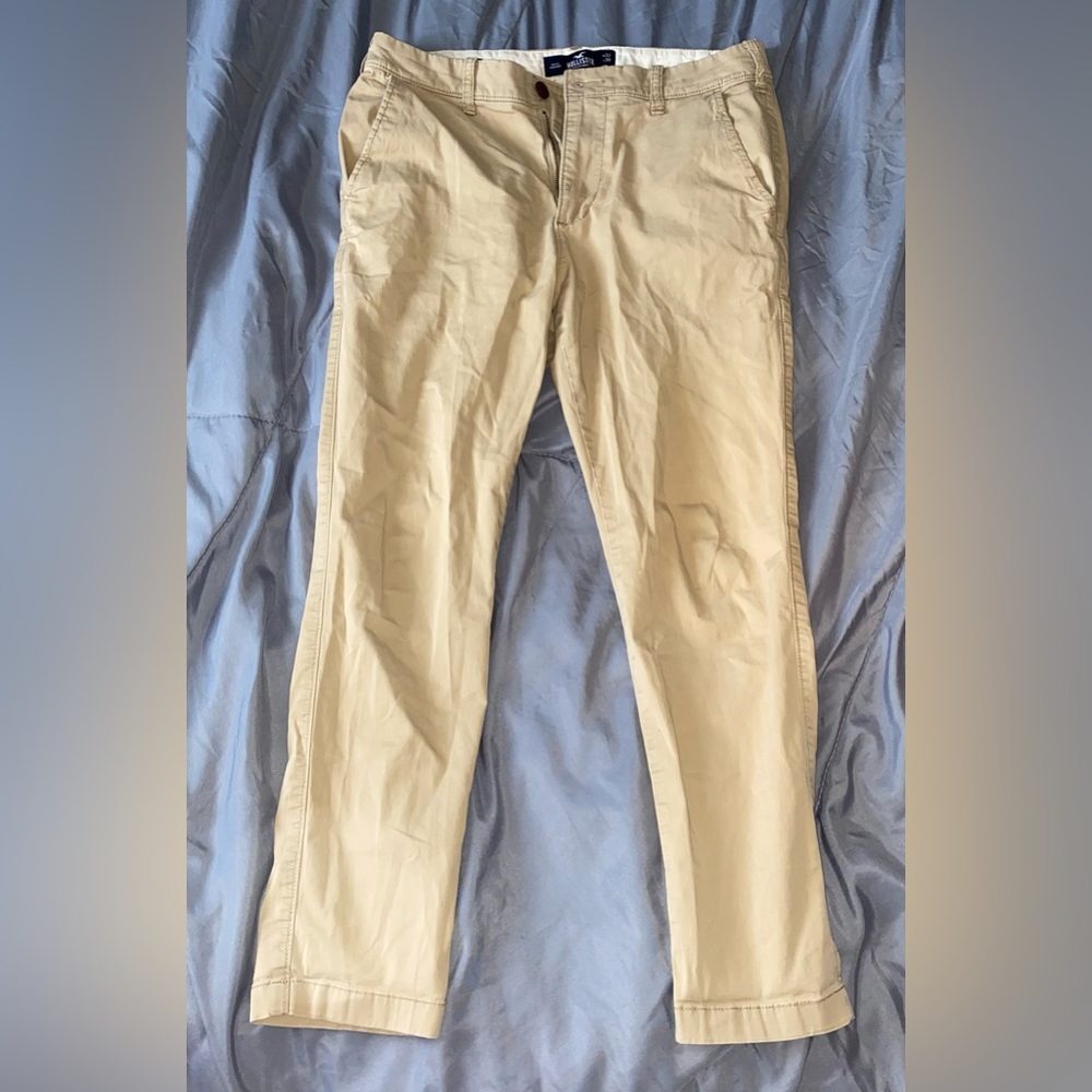Men’s 32/30 hollister khakis